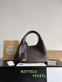 Picture of Bottega Veneta Handbags _SKUfw219248258fw